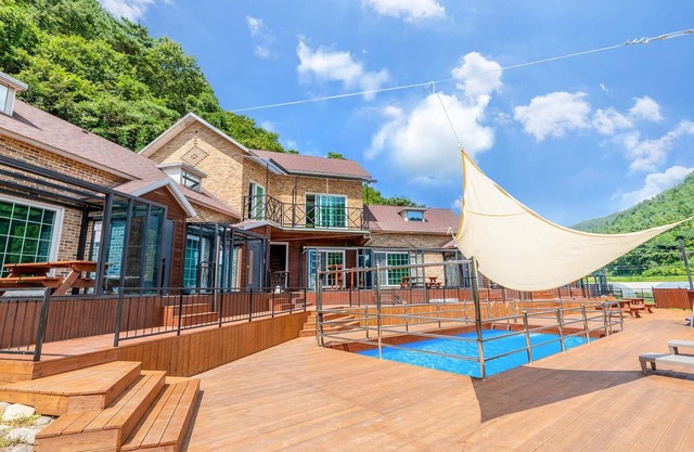 Gapyeong Haneulsup Spa Pension