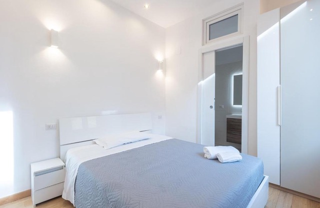 Garisenda, Bologna by Short Holidays