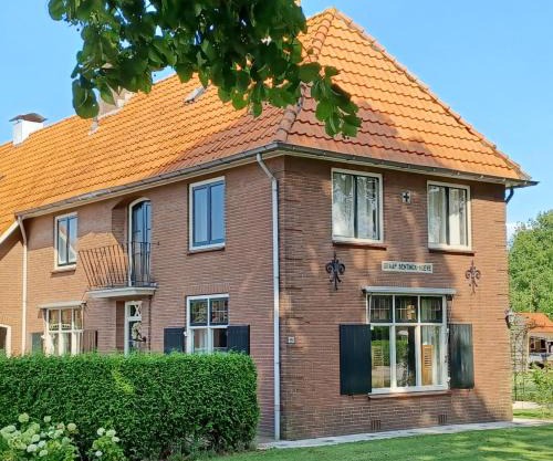 Gastenverblijf in het voorhuis van onze woonboerderij