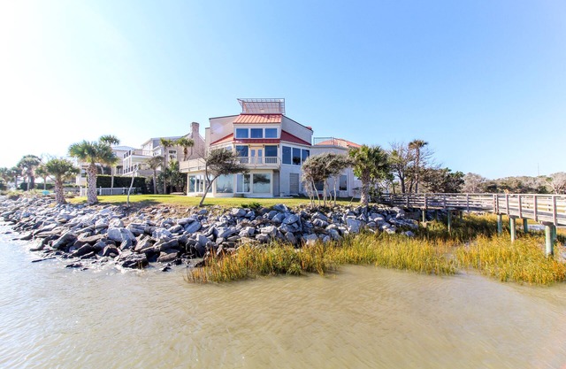 Gated Large East Beach Home W/Pool, Oceanfront Dock, Great Fishing! Best Views!