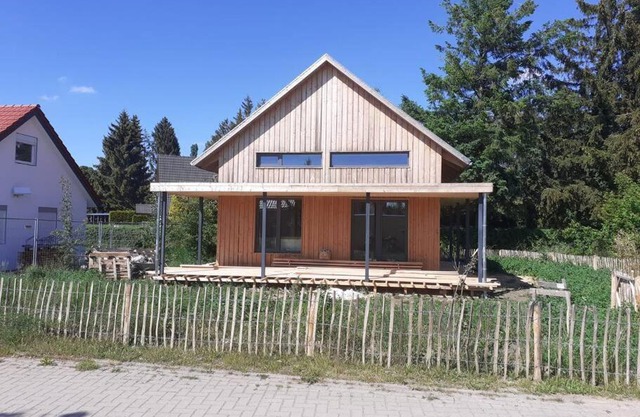 gemütliches Holzhaus am See