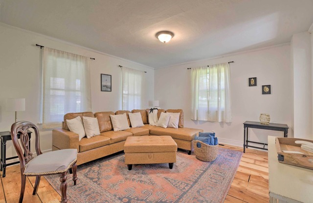 Getaway in Sodus Point w/Private Yard