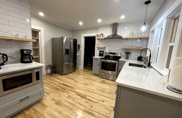 Getaway minutes from the trails