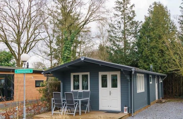 Gezellig ingerichte blokhut op een rustig park!