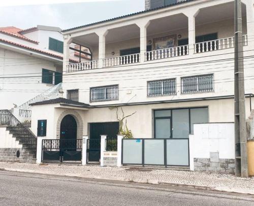 GH Odivelas - Quartos em Casa com Bilhar!