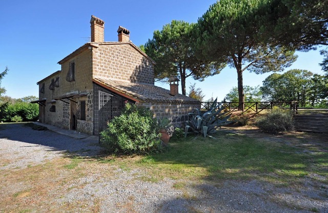 Ginestrella - Country Villa with swimming pool in Umbria