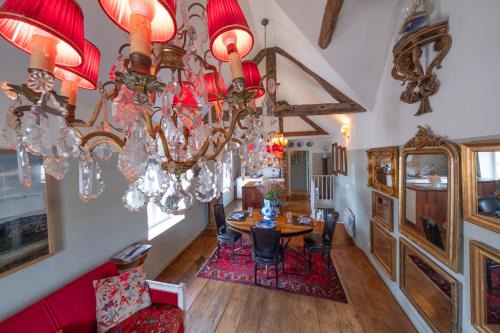 Gite Hotel de maître centre village la Chapelle