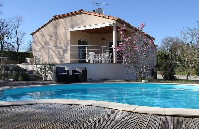 GITE NEAR CAHORS WITH PRIVATE HEATED POOL