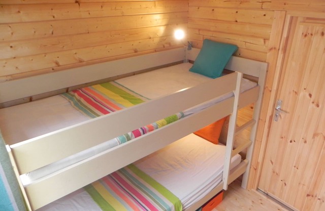 Gîtes Villa Caline 1 for 2 adults and 3 children max, private swimming pool