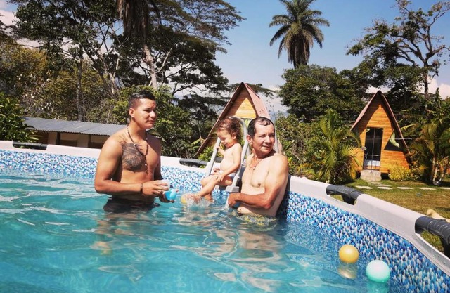 Glamping La Rivera Café