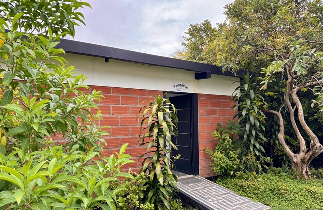 GLAMPING WITH POOL AND JACUZZI AT GUATAPE