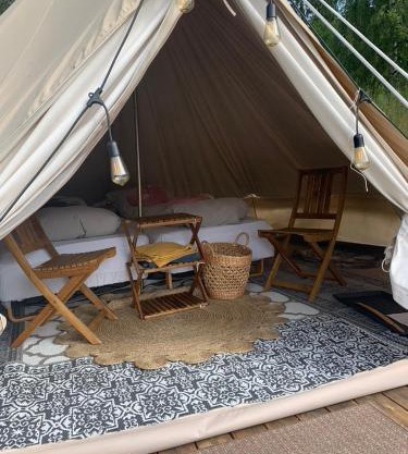 Glampingtelt i fjordkanten, Rønlund Hyttepark