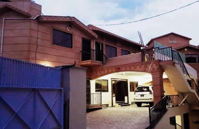 Golden Palace Guest House