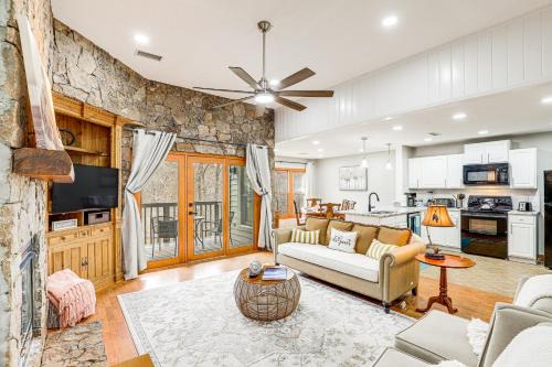 Golf Course Views Condo in Blue Ridge Mountains!