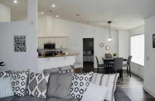 Good Vibes On Gulf Near The Beach And Downtown