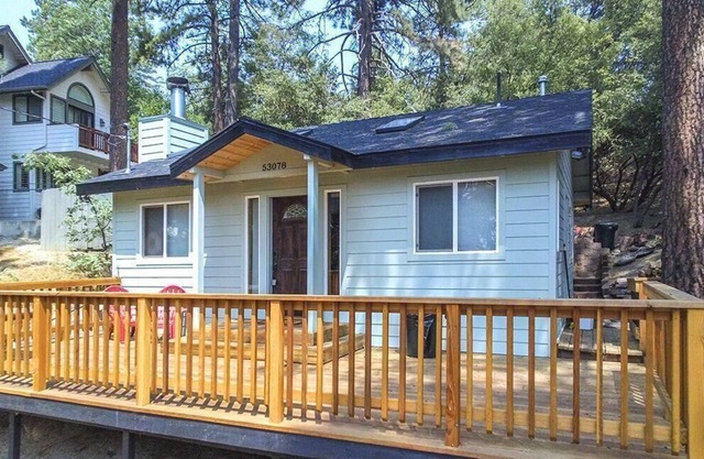 Good Vibes Only, AC Pet Friendly.