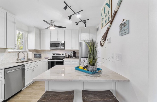 Gorgeous 2 Bed/2 Bath at Pompano Beach Pointe
