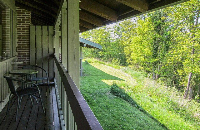 Gorgeous apartment in Allinge with WiFi