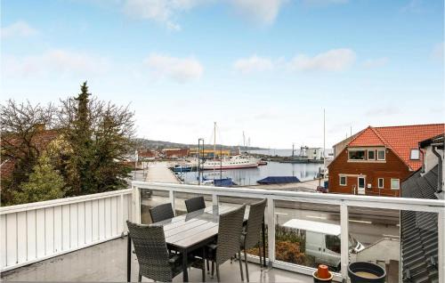 Gorgeous Apartment In Allinge With Wifi
