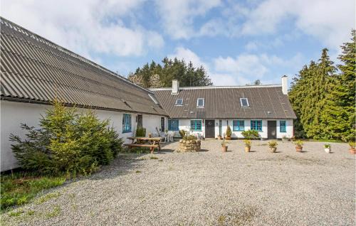 Gorgeous Apartment In Gudhjem With Wifi