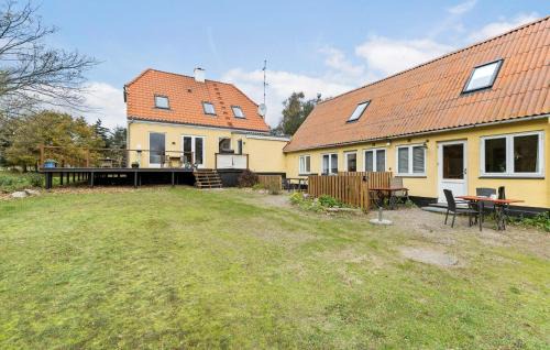 Gorgeous Apartment In Svaneke With Wifi