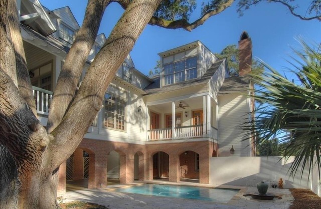 Gorgeous Custom Home, 7 BR, 2 porches, steps to beach, heated pool, elevator