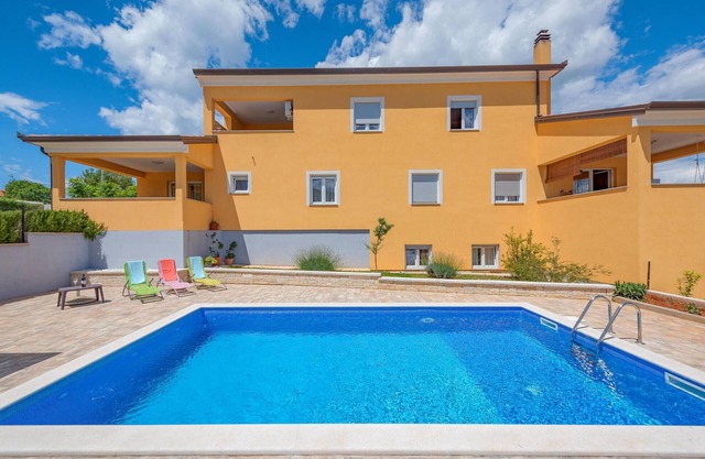Gorgeous home in Sorici-Kanfanar