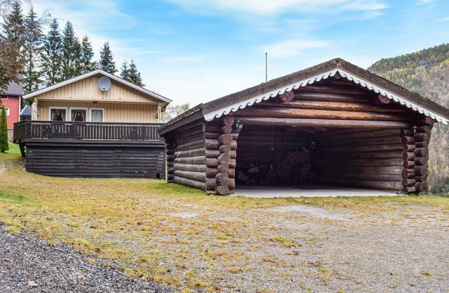 Gorgeous home in Bygland