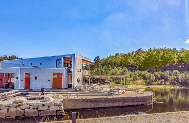 Gorgeous Home In Fitjar With Kitchen