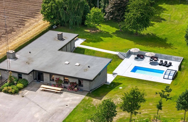 Gorgeous home in Glesborg