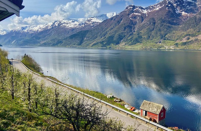 Gorgeous home in Hovland with WiFi