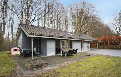 Gorgeous Home In Middelfart With Wifi
