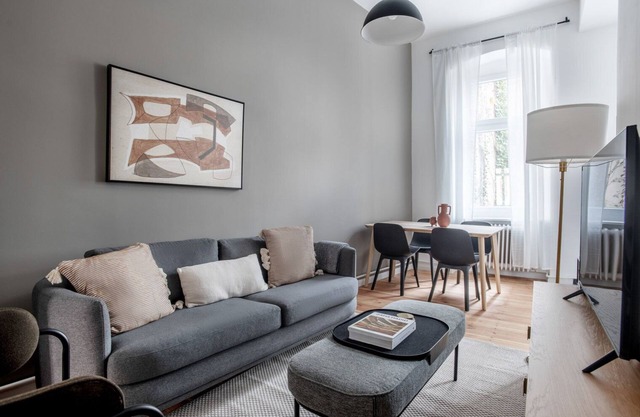 Gorgeous Mitte 2BR nr Spree, by Blueground
