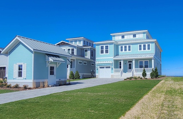 Gorgeous New 5 BDR, 4 BA Beach Home With Tower Outlook Suite!