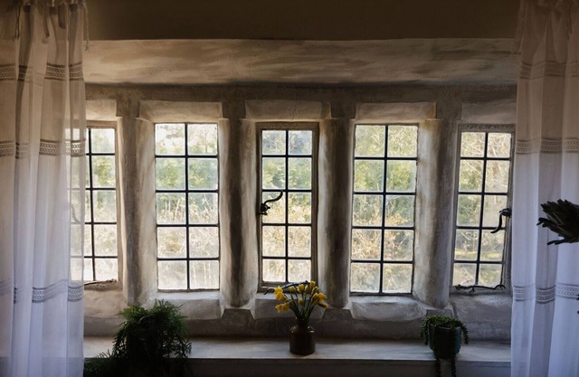 Gorgeous Stylish Country Farm House. Opposite the Fleece in Barkisland Ripponden