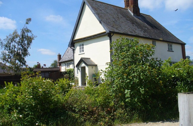 Grade 2 listed cottage with stunning views