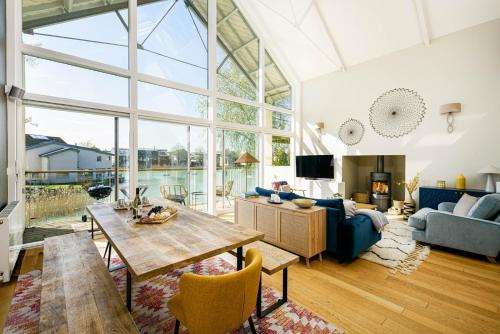 Grayling House HM28 Lower Mill The Cotswolds