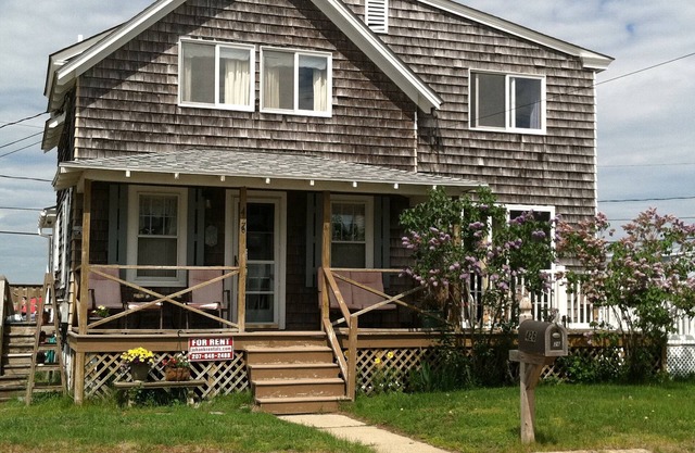 Great Family Weekly Rental House Located Across The Street From Wells Beach