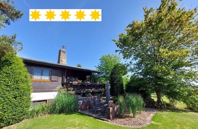 Great vacation apartment with wood-burning stove for cozy evenings in the basement and sauna