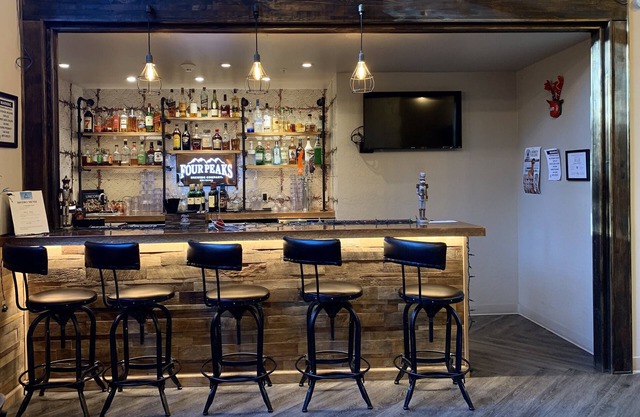 GreenTree Inn & Suites in Pinetop