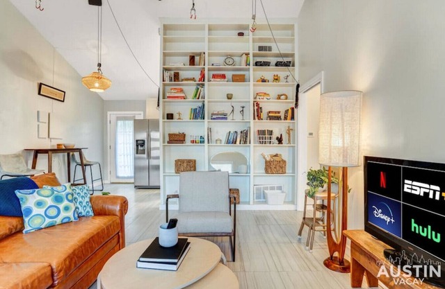 Griffith St #5 xxxxx