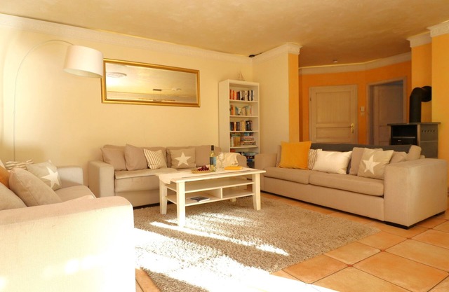 Große Ferienwohnung mit 2 Bädern und Südterrasse in Strandnaher Lage