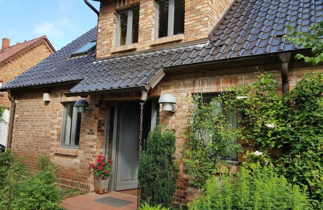 Große Wohnung/Haushälfte in Peetzig am See