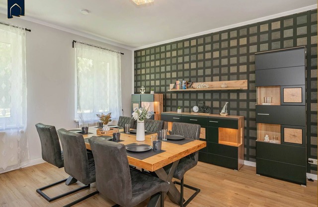 Großzügiges Ferienhaus mit Garten, Terrasse