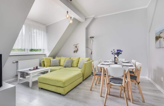 Grodzieńska 1B Kołobrzeg | Spacious Apartment with Bathtub