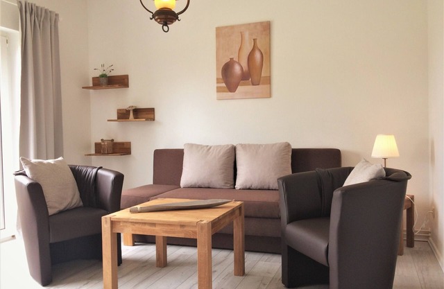 Ground floor apartment with terrace and large bath