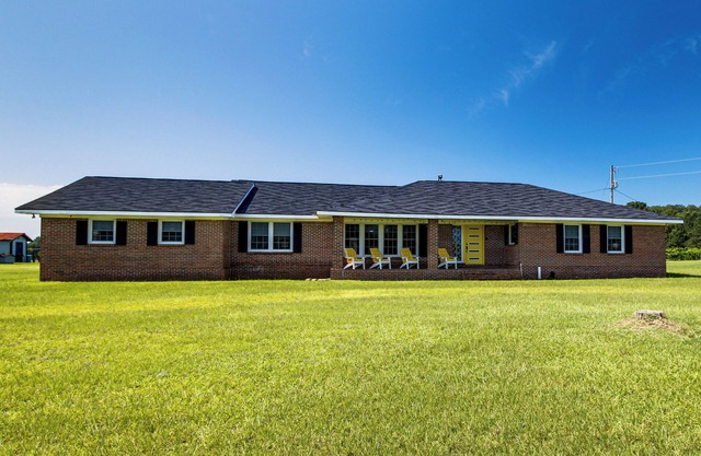 Group-Friendly Home w/Game Room in Albany!