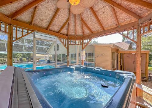 Groups Hot Tub Private Game-filled Fun