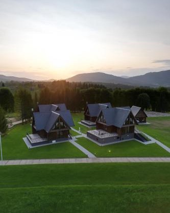 Grzeszne Chatki - Smerek