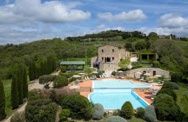 GUADO AL SOLE 26&4, Emma Villas